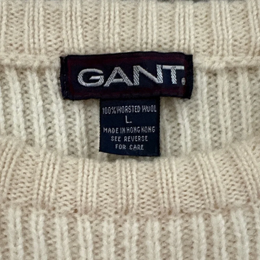 Gant 💯 Wool Ribbed Crewneck Sweater